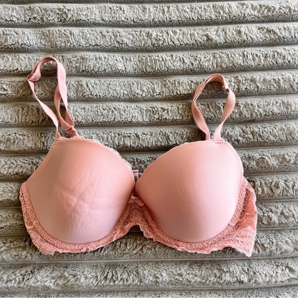 Victoria's Secret Dream Angels Lined Demi Bra- 34DD
